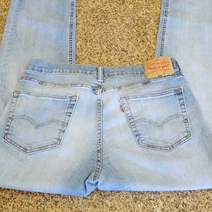 Mens Levi Jean's 32X34. 541, taper fit